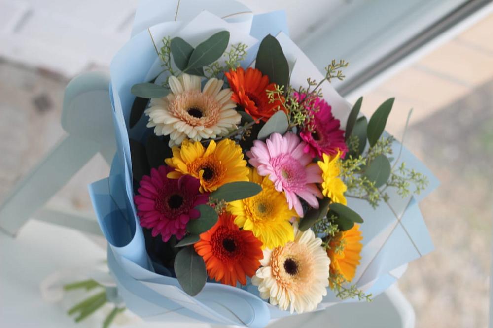 Букет цветов из: Герберы в Рощино Новгородская область