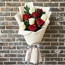 Букет цветов из:  Розы в Рощино Новгородская область