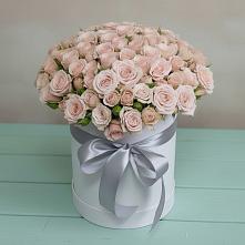 Цветочная композиция из Розы в шляпной коробке в Рощино Новгородская область