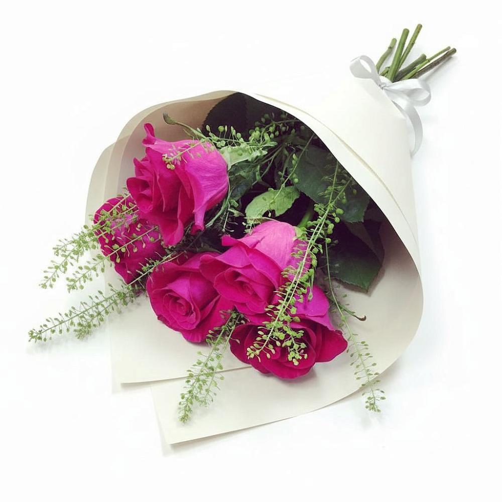 Букет цветов из: Розы в Рощино Новгородская область