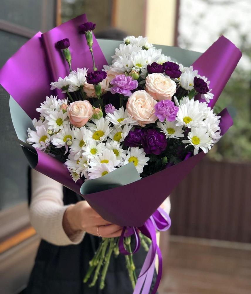 Букет цветов из: Хризантемы, Гвоздики и Розы в Рощино Новгородская область