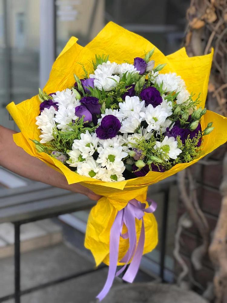 Букет цветов из: Ирисы, Хризантемы и Ромашки в Рощино Новгородская область