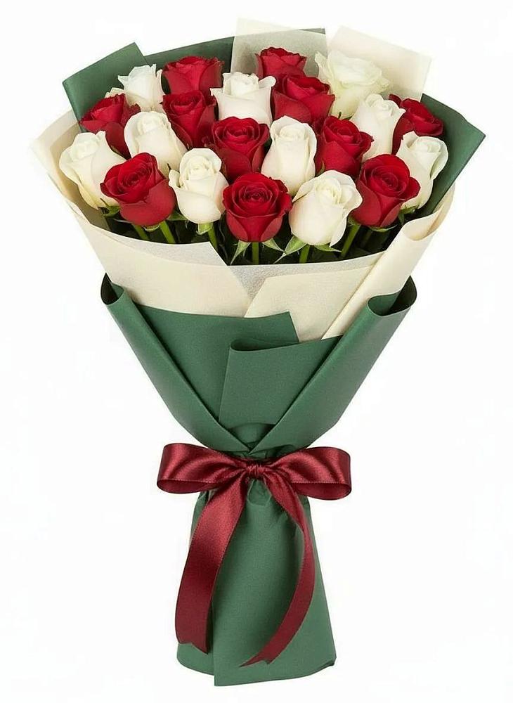 Букет Микс из красных и белых роз в Рощино Новгородская область