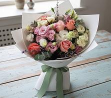 Букет цветов из:  Розы, Лизиантусы и Гвоздики в Рощино Новгородская область