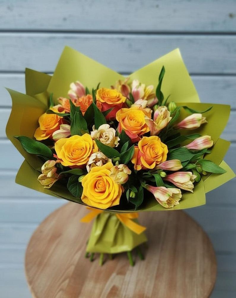Букет цветов из: Альстромерии и Розы в Рощино Новгородская область
